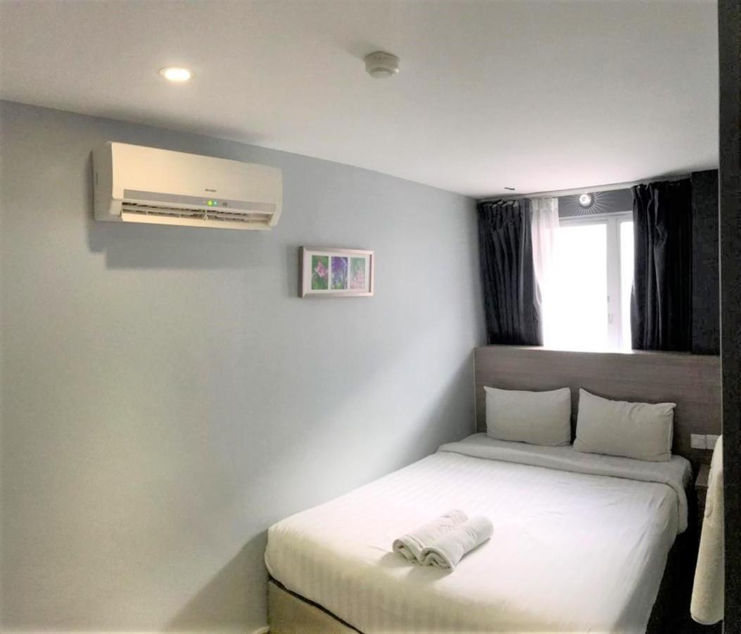 Hotel 99 Pusat Bandar Puchong Extérieur photo