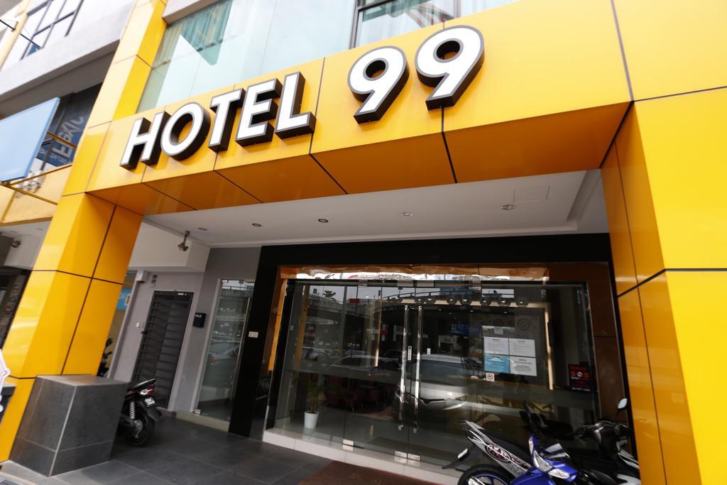 Hotel 99 Pusat Bandar Puchong Extérieur photo