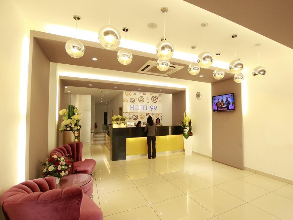 Hotel 99 Pusat Bandar Puchong Extérieur photo