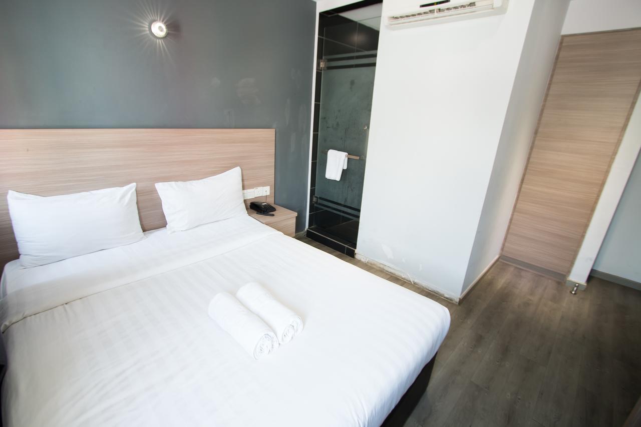 Hotel 99 Pusat Bandar Puchong Extérieur photo