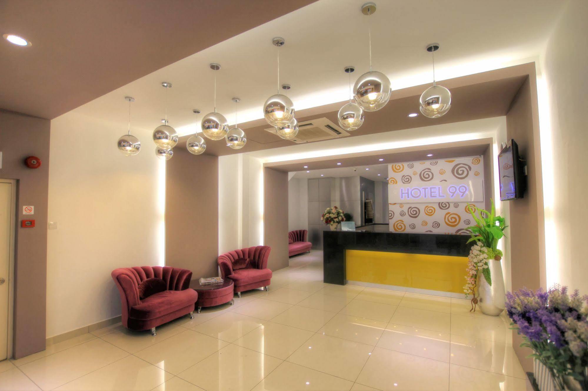 Hotel 99 Pusat Bandar Puchong Extérieur photo
